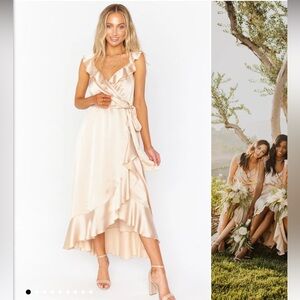 Show Me Your Mumu Samantha Ruffle Wrap
Bridesmaids Dress Champagne.